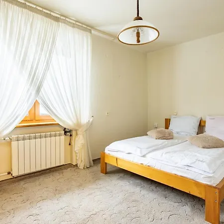 W Gorcach Daire Nowy Targ